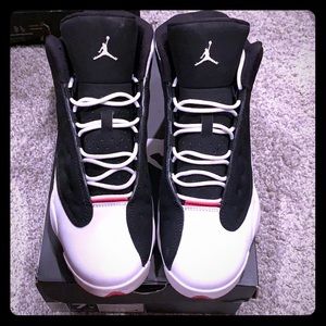 Air Jordan retro 13 black who’re and pink